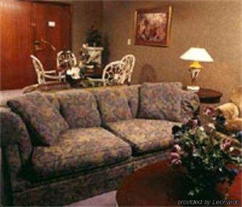 Lees Inn & Suites Muncie Δωμάτιο φωτογραφία